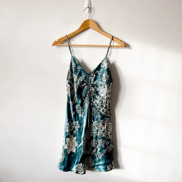 Zara Satin Bandana Paisley  Print Mini Dress Teal Size Small Blogger Fave - Picture 9 of 15